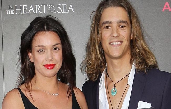 Brenton Thwaites Girlfriend Chloe Pacey