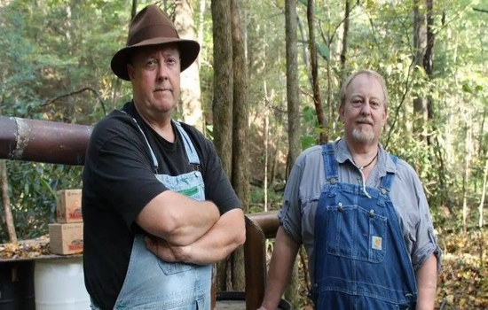 Moonshiners Mark Ramsey And Eric Digger Manes
