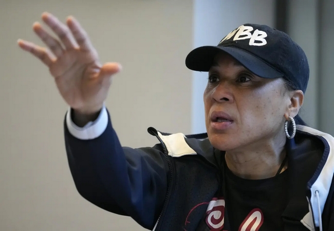 Is Dawn Staley Married